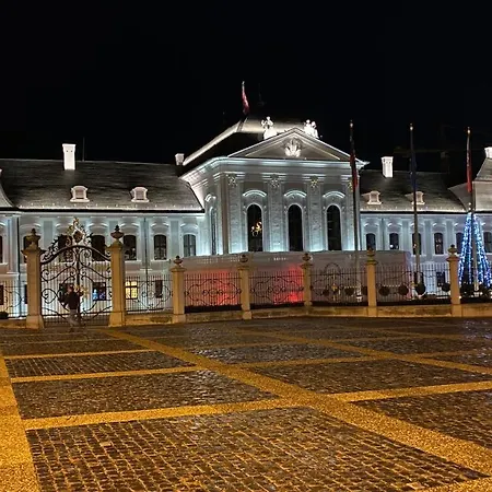 Downtown * Pozsony